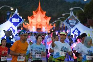 BIB: 020, 051, 256, 135
                            <button type="button" onclick="openModal(22466623)" class="btn btn-primary btn-sm float-right btn-popup" data-toggle="modal" data-target=".modal-high-quality">
                        <i class="fas fa-shopping-cart"></i> Add to Cart
                    </button>
                                            <button type="button" onclick="isThisMe(22466623, true)" class="btn btn-success btn-sm float-right btn-popup btn-isme hidden" data-toggle="tooltip" data-placement="bottom" title="นี่คือรูปของคุณใช่ไหม คลิกที่นี่เพื่อเอาเข้าอัลบั้ม">
                        <i class="fas fa-plus"></i> Add to album
                    </button>
                    <button type="button" onclick="isThisMe(22466623, false)" class="btn btn-warning btn-sm float-right btn-popup btn-isnotme hidden">
                        <i class="fas fa-ban"></i> Remove from album
                    </button>